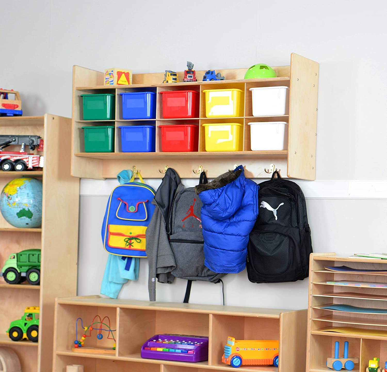 Amazon.com: Contender 10 Section Wall Mount Classroom